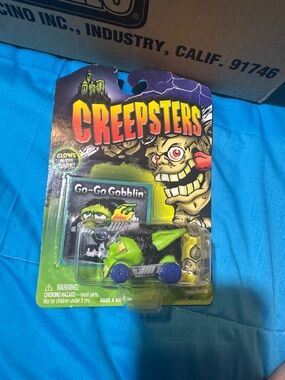 Creepsters Go-Go Gobblin Glow-in-the-Dark Toy Car